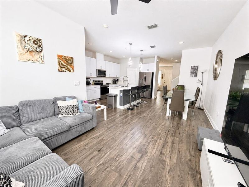 Furnished interior view inside a new home in , Winter Garden (Image 5).