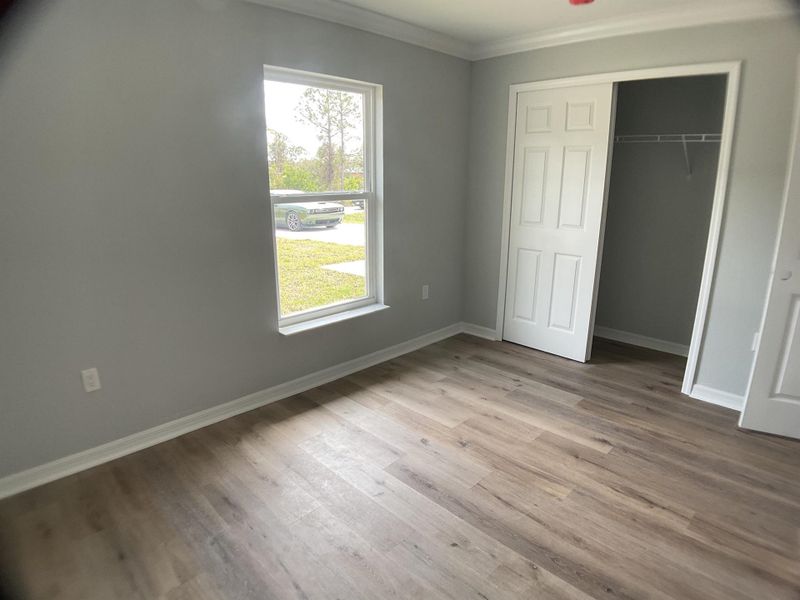 Spacious, unfurnished interior of a new home in , Punta Gorda (Image 5).