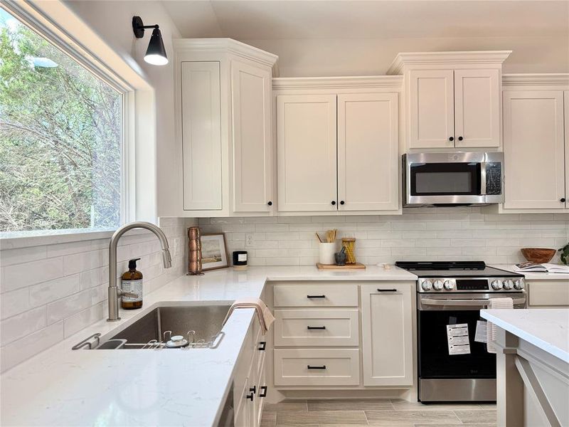 Furnished interior view inside a new home in , Granbury (Image 8). Furnished interior view inside a new home in , Granbury (Image 8).
