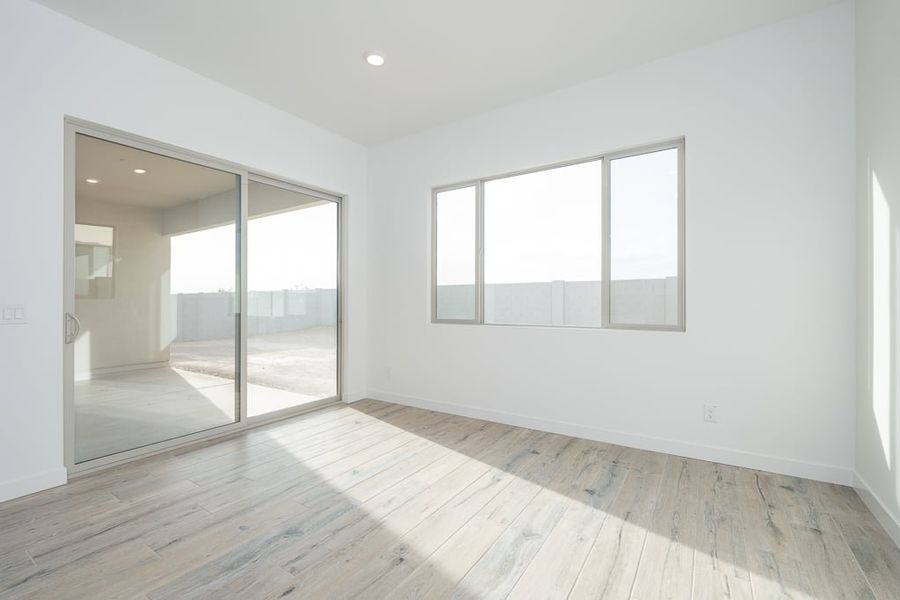 Spacious, unfurnished interior of a new home in Revana at Soleo, San Tan Valley (Image 21).