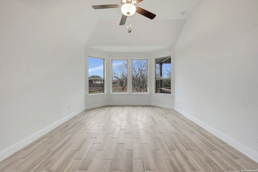 Spacious, unfurnished interior of a new home in Everly Estates, San Antonio (Image 26).