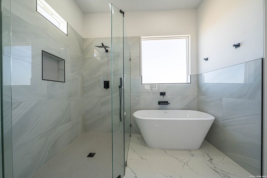 Furnished interior view inside a new home in , La Vernia (Image 8).