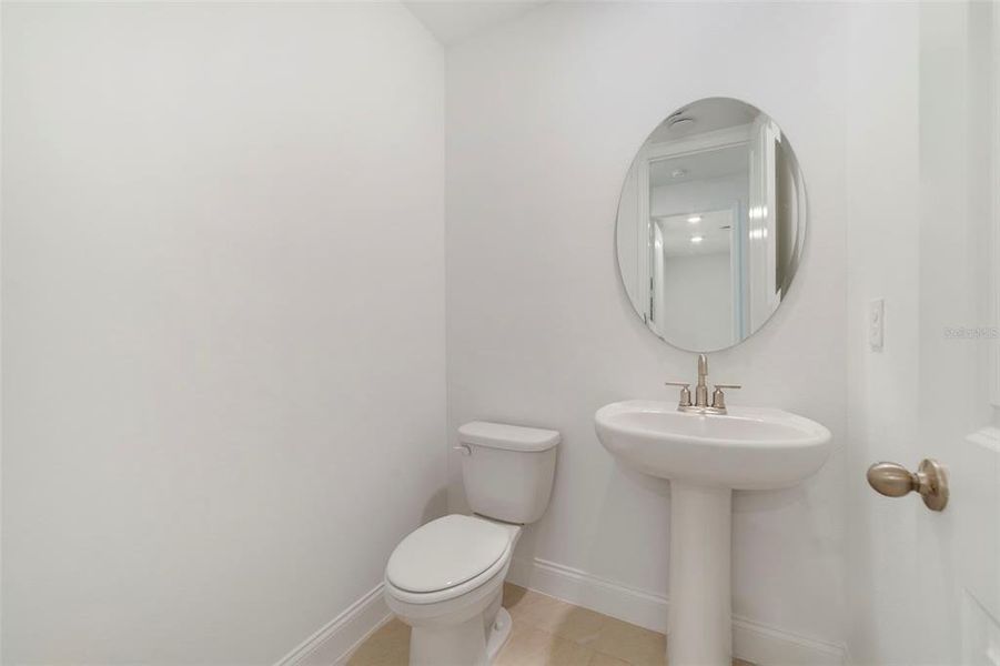 Furnished interior view inside a new home in Estates at Lake Jesup, Sanford (Image 4).