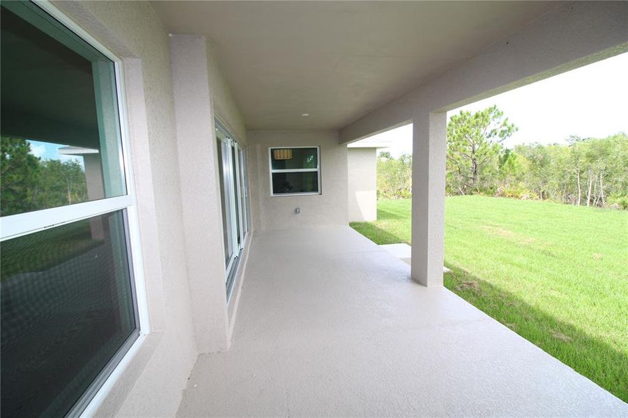 Exterior details and patio area of a home in , Port Charlotte (Image 25).