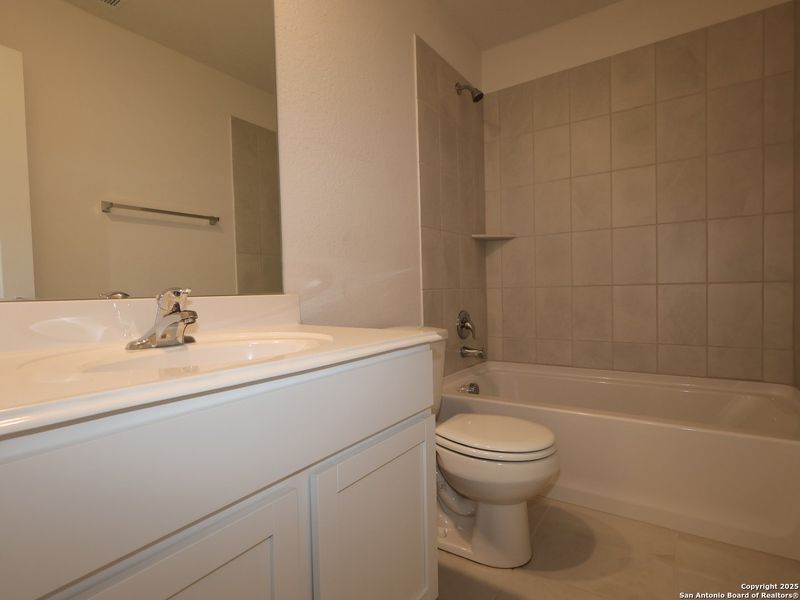 Close-up of interior finishes inside a home in Paloma Park, Converse (Image 13). Close-up of interior finishes inside a home in Paloma Park, Converse (Image 13).