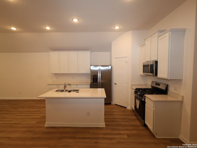 Furnished interior view inside a new home in Blue Ridge Ranch, San Antonio (Image 9).