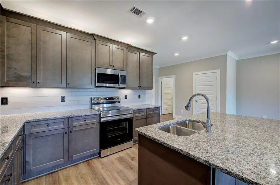 Furnished interior view inside a new home in , Cartersville (Image 9).