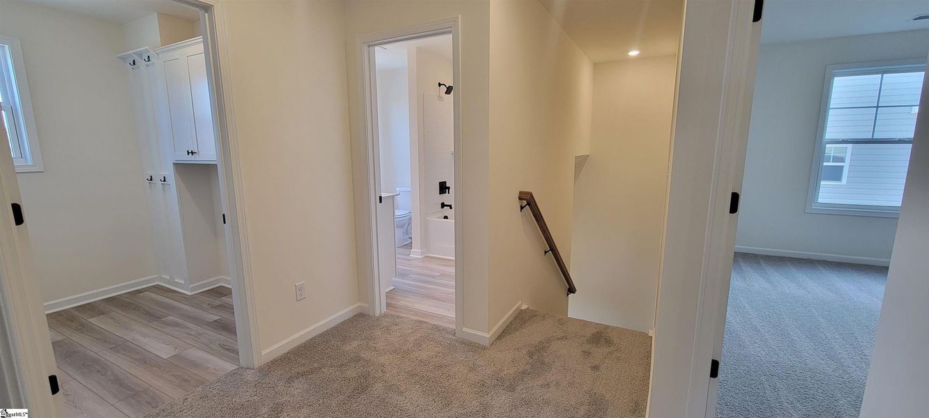 Spacious, unfurnished interior of a new home in Halton Oaks, Spartanburg (Image 16). Spacious, unfurnished interior of a new home in Halton Oaks, Spartanburg (Image 16).