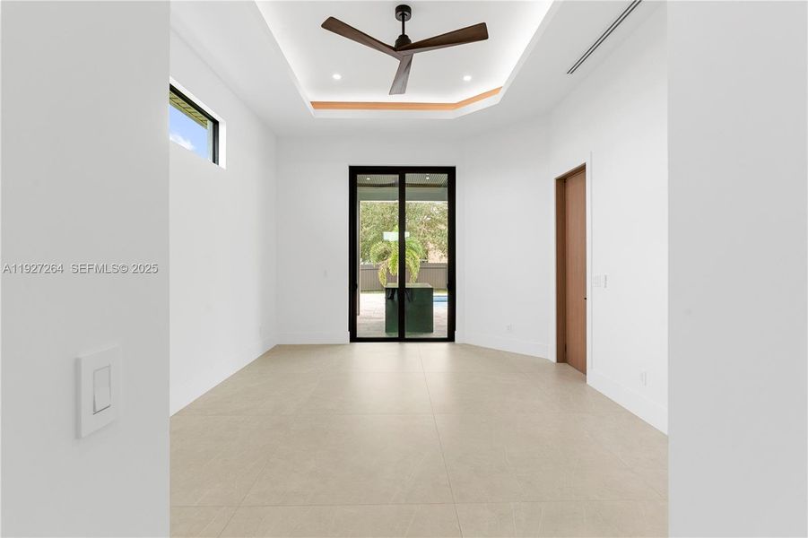 Spacious, unfurnished interior of a new home in , Cape Coral (Image 44). Spacious, unfurnished interior of a new home in , Cape Coral (Image 44).
