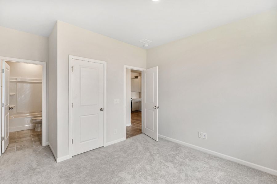Spacious, unfurnished interior of a new home in , Summerville (Image 20). Spacious, unfurnished interior of a new home in , Summerville (Image 20).