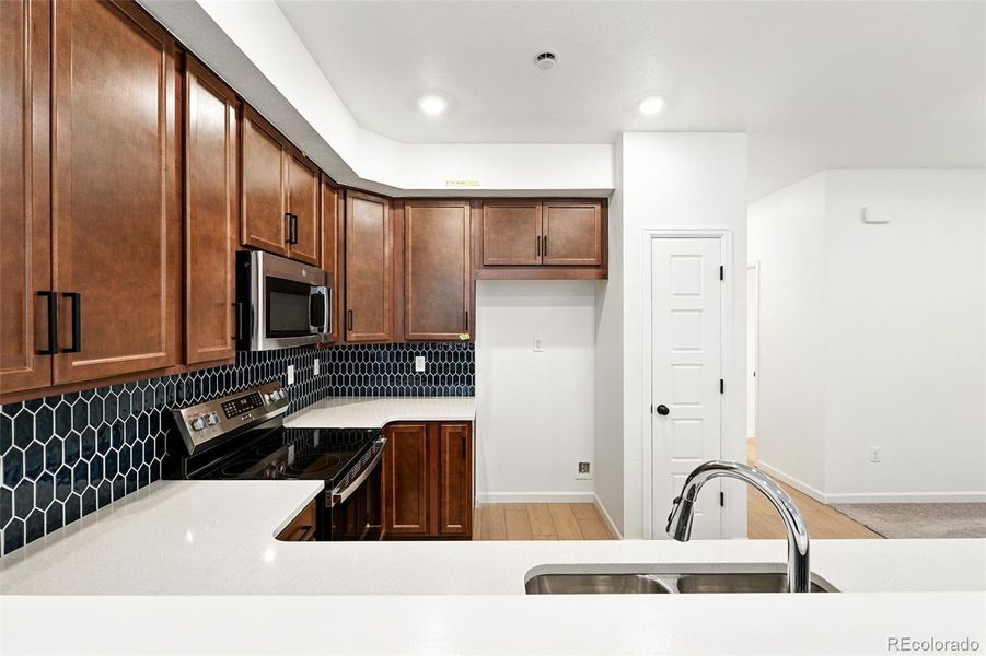 17117 W 91st Lane ~ Ready Now