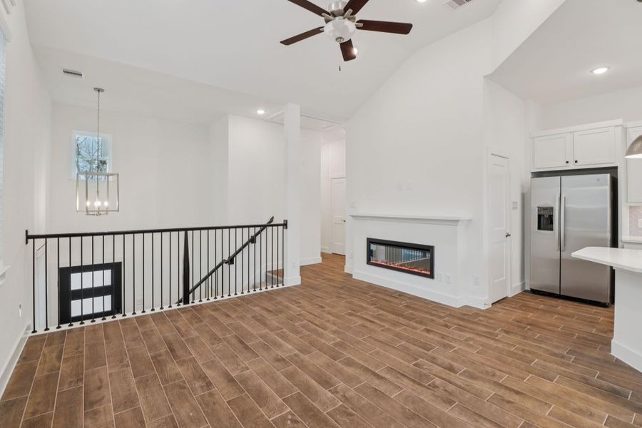 Spacious, unfurnished interior of a new home in Kresston 50's, Montgomery (Image 24).