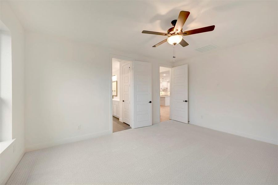 Spacious, unfurnished interior of a new home in Karis - Village Series, Crowley (Image 25).