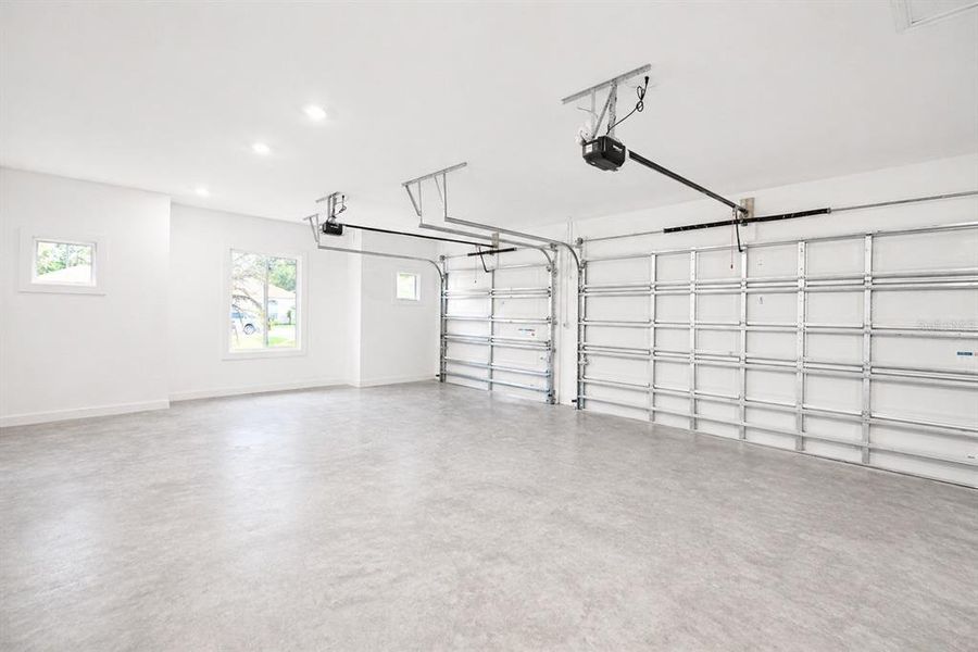 Spacious, unfurnished interior of a new home in , Palm Coast (Image 40).