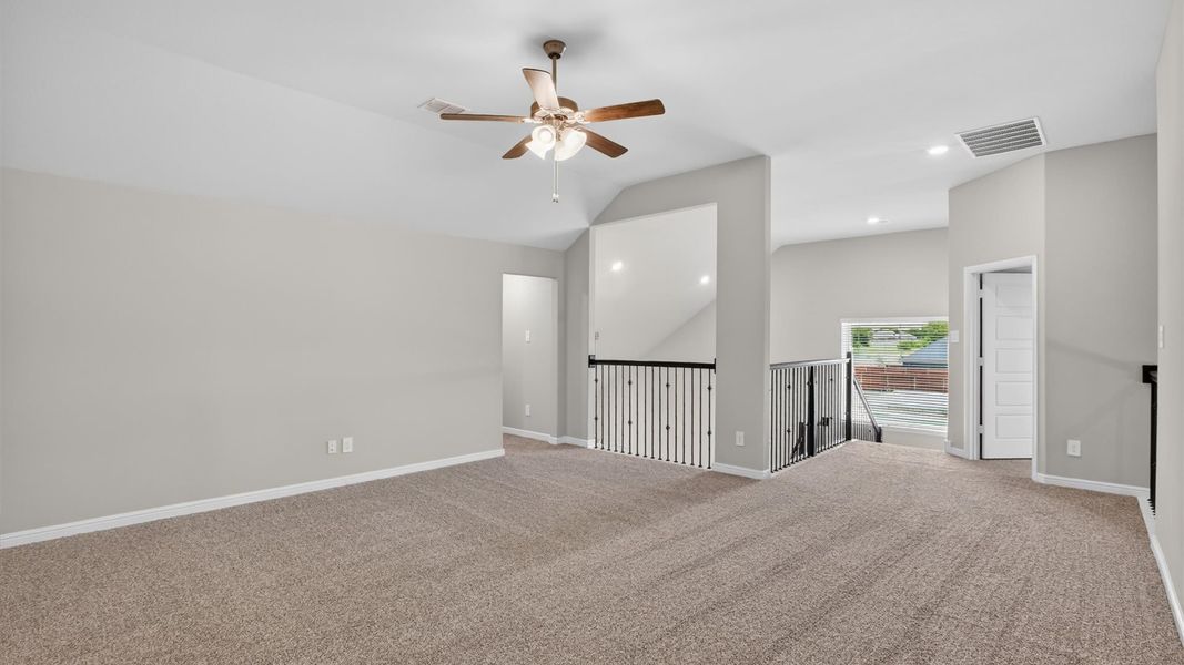Representative unfurnished interior of a home built from the Wimberley by D.R. Horton in Lakeview Pointe, Midlothian (Image 42).
