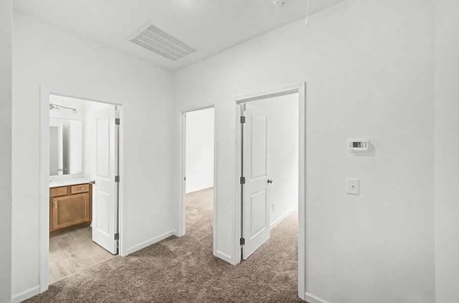 Spacious, unfurnished interior of a new home in Ironhorse, Dickson (Image 15).