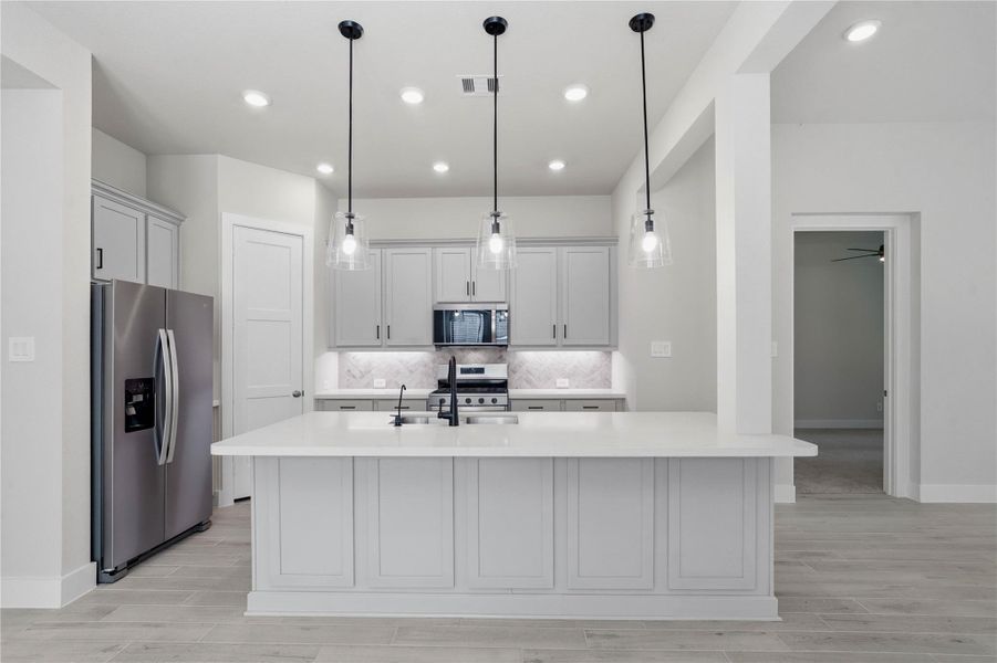 Representative model home photos shown for illustrative purposes only. Actual home, features, and finishes may vary. Home is currently under construction.
