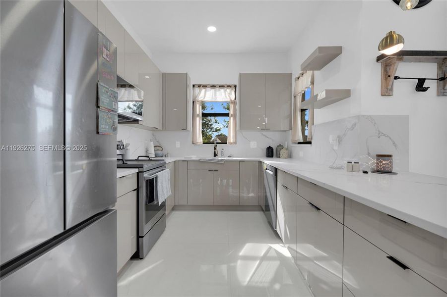 Furnished interior view inside a new home in , Lehigh Acres (Image 14).