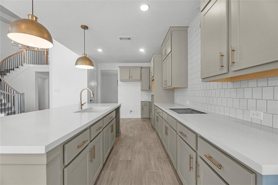 Furnished interior view inside a new home in Sienna, Missouri City (Image 4).