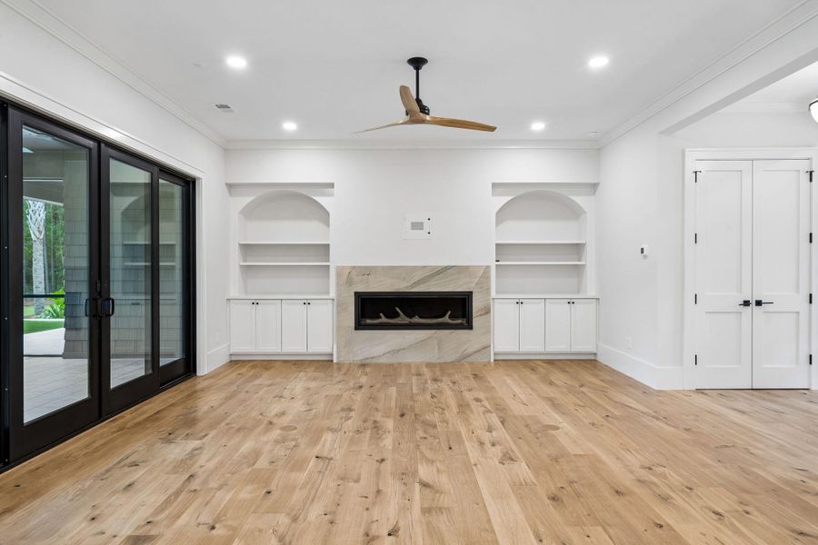 Spacious, unfurnished interior of a new home in , Johns Island (Image 108).