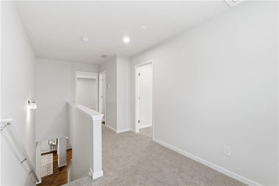 Spacious, unfurnished interior of a new home in Meadow Pines, Dallas (Image 17).