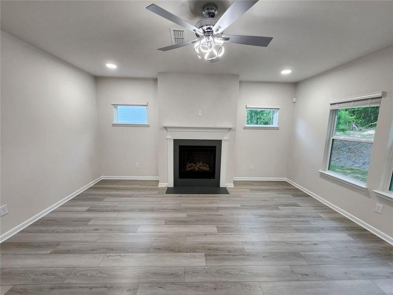 Spacious, unfurnished interior of a new home in The Oaks at Dawson, Dawsonville (Image 35). Spacious, unfurnished interior of a new home in The Oaks at Dawson, Dawsonville (Image 35).