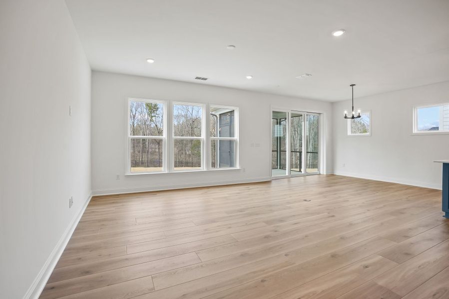 Spacious, unfurnished interior of a new home in Forest Creek, Waxhaw (Image 24).
