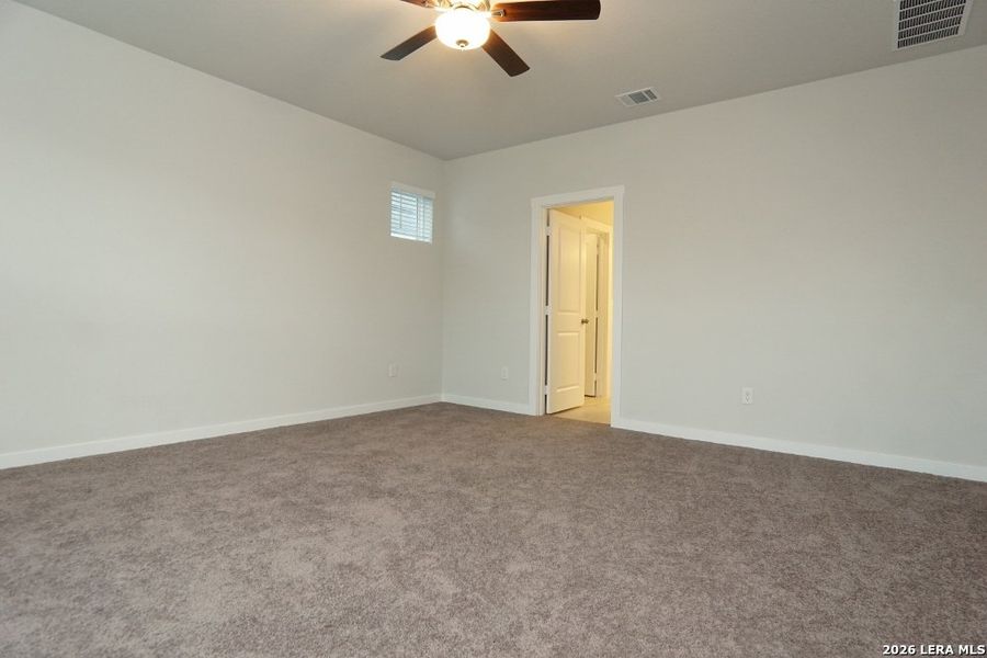 Spacious, unfurnished interior of a new home in Ladera - High Point 45', San Antonio (Image 40).
