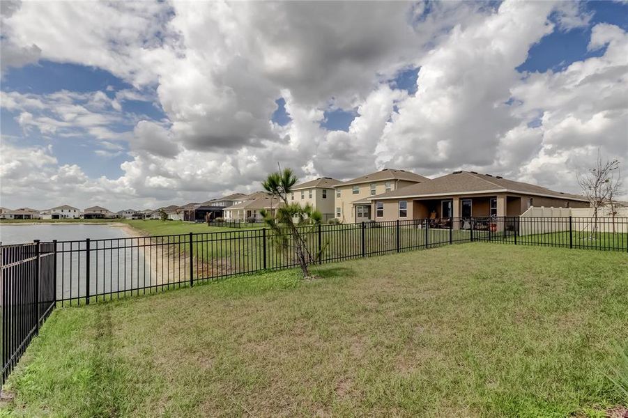 Community amenities in , Wesley Chapel (Image 47).