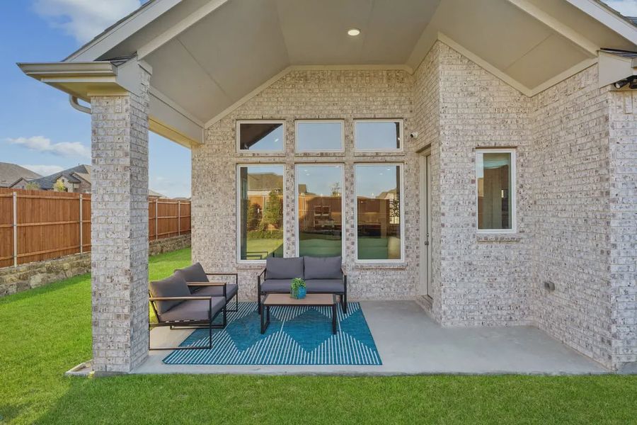 Representative exterior details of a home built from the Dayton 50' by Chesmar Homes in Las Lomas, Forney (Image 22).