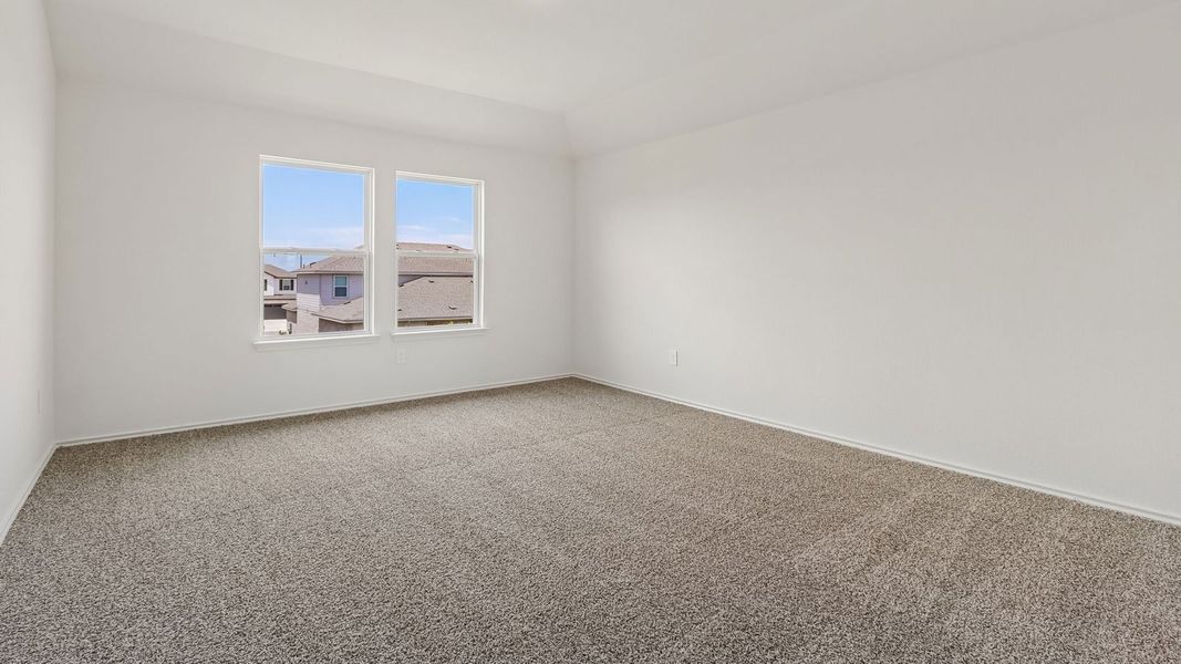 Spacious, unfurnished interior of a new home in Palomino, Manor (Image 25).