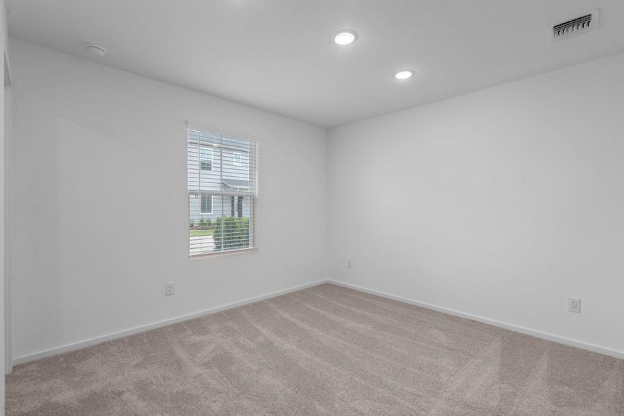 Spacious, unfurnished interior of a new home in Stokesbury, Waller (Image 13). Spacious, unfurnished interior of a new home in Stokesbury, Waller (Image 13).