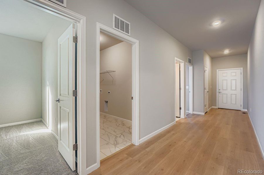 Spacious, unfurnished interior of a new home in Wolf Creek Run, Strasburg (Image 8).