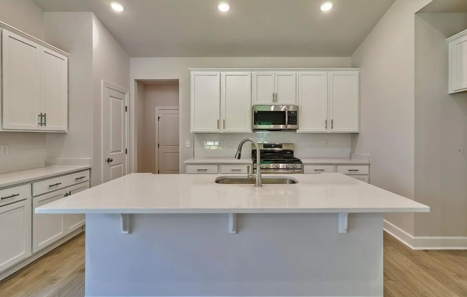 Furnished interior view inside a new home in Satchel Ford, Columbia (Image 5).