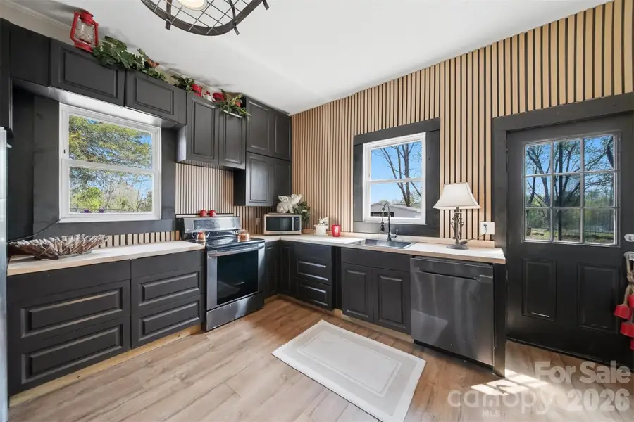 Furnished interior view inside a new home in , Lenoir (Image 4). Furnished interior view inside a new home in , Lenoir (Image 4).