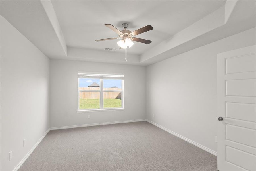 Spacious, unfurnished interior of a new home in Retreat at Fossil Creek, Fort Worth (Image 10). Spacious, unfurnished interior of a new home in Retreat at Fossil Creek, Fort Worth (Image 10).