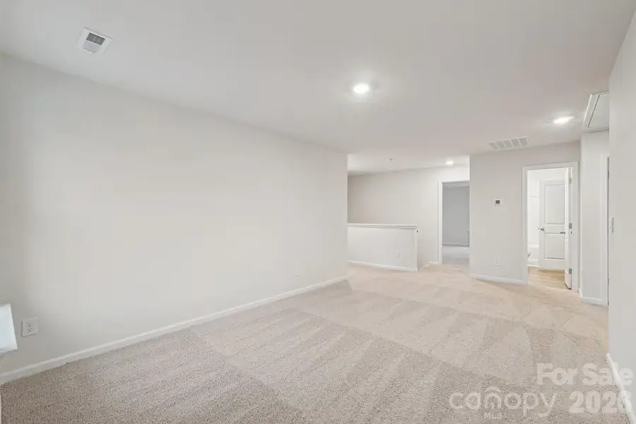 Spacious, unfurnished interior of a new home in Laurelbrook, Sherrills Ford (Image 25).
