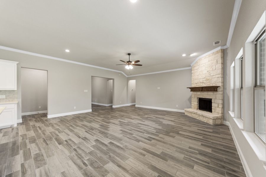 Representative unfurnished interior of a home built from the 2591 by Robbie Hale Homes in High Meadows Estates, Nevada (Image 23).