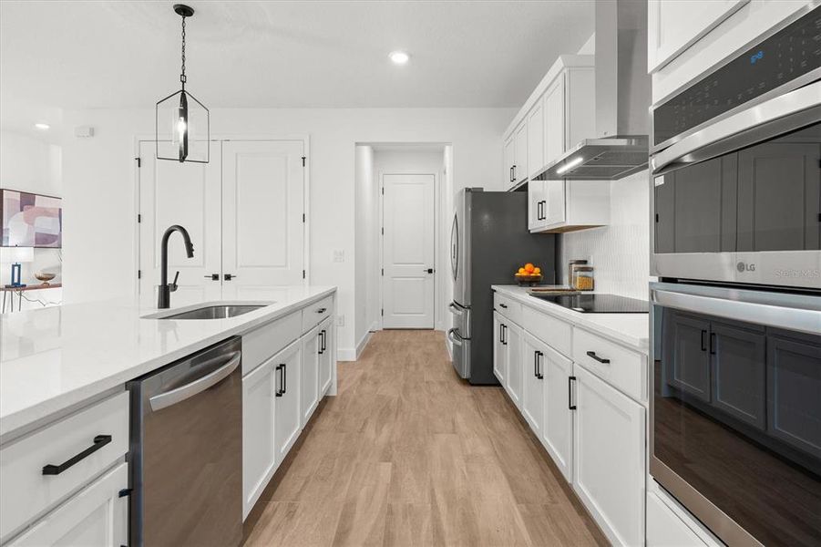 Furnished interior view inside a new home in , Orlando (Image 34).