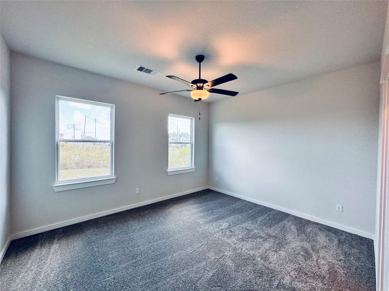 Spacious, unfurnished interior of a new home in Santa Fe, Cleveland (Image 15). Spacious, unfurnished interior of a new home in Santa Fe, Cleveland (Image 15).