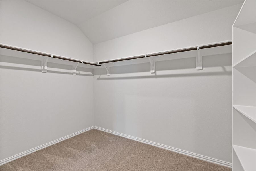 Spacious, unfurnished interior of a new home in Oakwood Estates, Waller (Image 26).