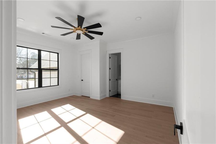 Spacious, unfurnished interior of a new home in , Suwanee (Image 92).