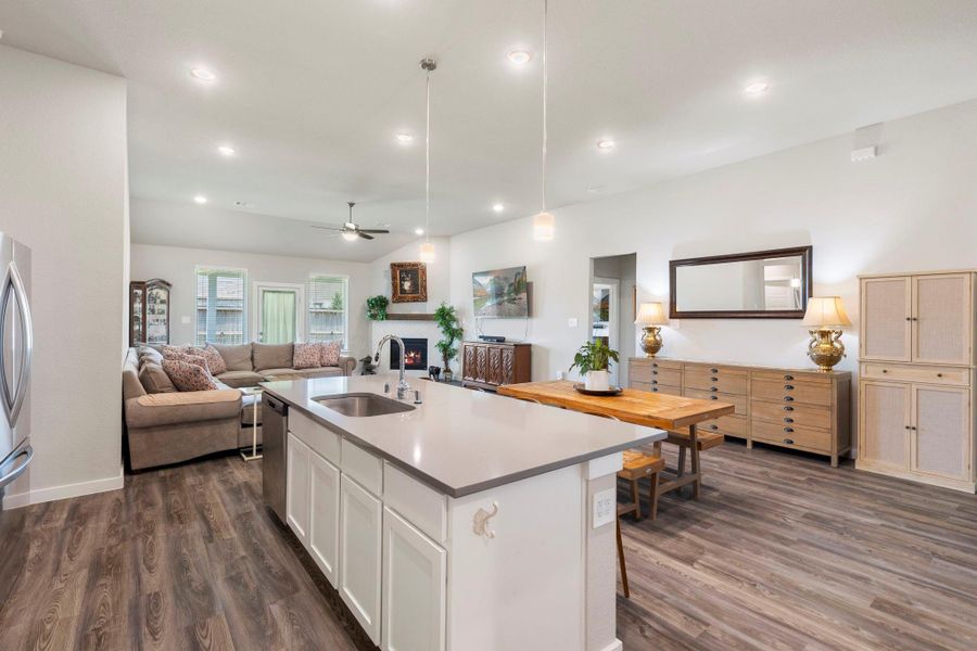 Furnished interior view inside a new home in Moran Ranch, Willis (Image 25). Furnished interior view inside a new home in Moran Ranch, Willis (Image 25).