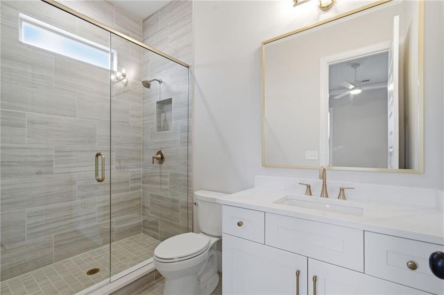 Furnished interior view inside a new home in , Gainesville (Image 41).