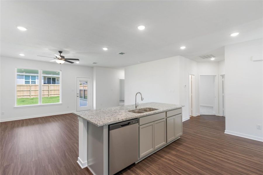 Furnished interior view inside a new home in Spring Lake, Huntsville (Image 17). Furnished interior view inside a new home in Spring Lake, Huntsville (Image 17).