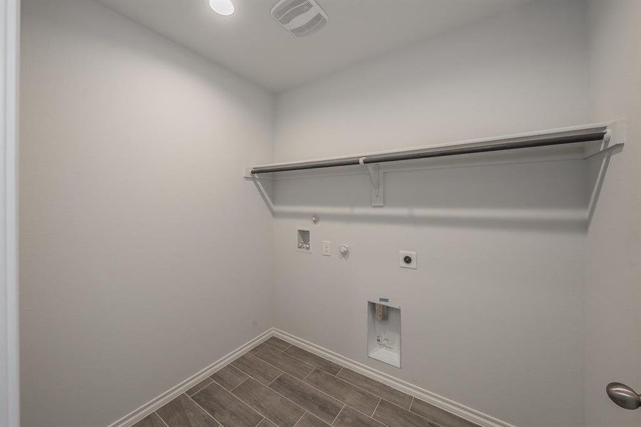Spacious, unfurnished interior of a new home in , Fort Worth (Image 16). Spacious, unfurnished interior of a new home in , Fort Worth (Image 16).
