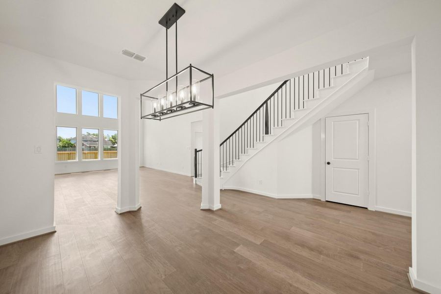 Spacious, unfurnished interior of a new home in Sienna Village of Anderson Springs 50', Missouri City (Image 12). Spacious, unfurnished interior of a new home in Sienna Village of Anderson Springs 50', Missouri City (Image 12).