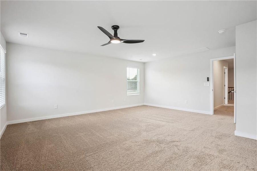 Spacious, unfurnished interior of a new home in Conner Springs, Social Circle (Image 13).