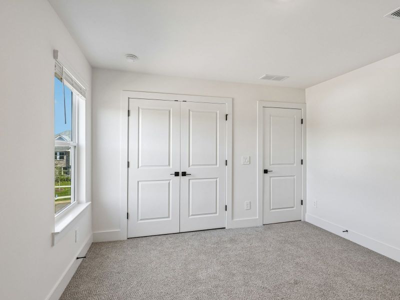 Spacious, unfurnished interior of a new home in Station Hill - Estate Series, Franklin (Image 18).