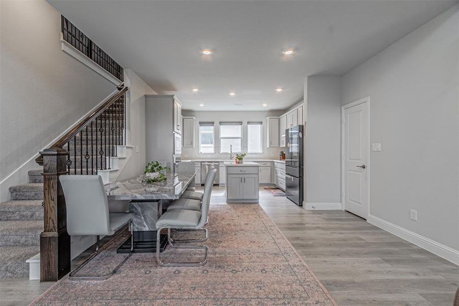 Furnished interior view inside a new home in Stoneridge, Melissa (Image 13).